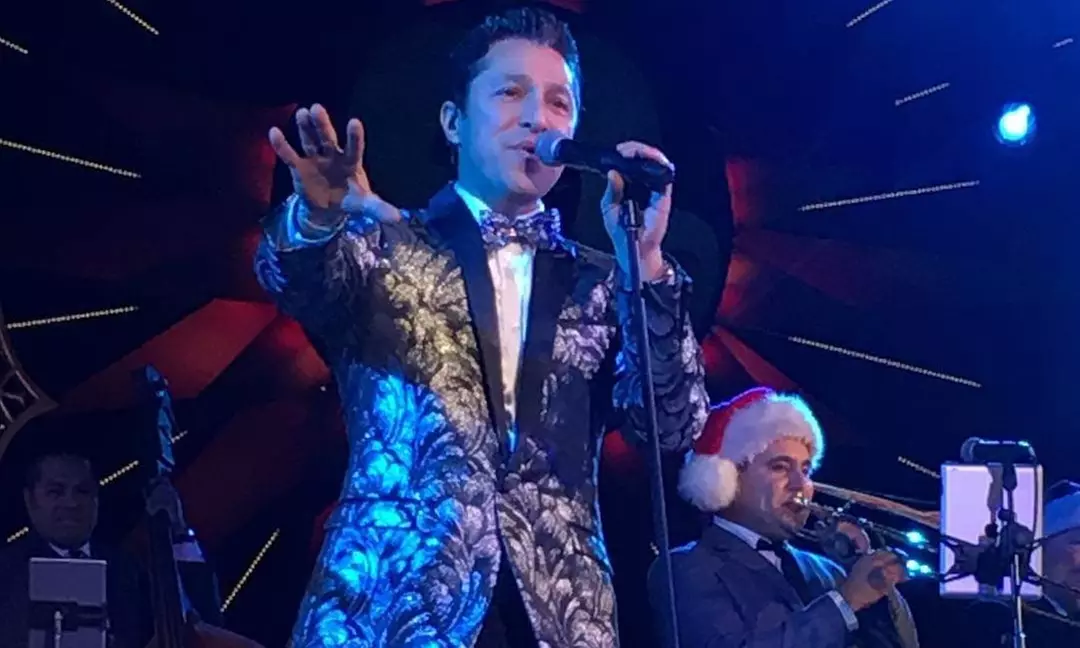 Up to 50% Off on Singing / Voice Course at Vals Main Stage Productions - Second Medium