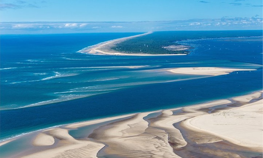 Image 2: Survol du bassin d'Arcachon