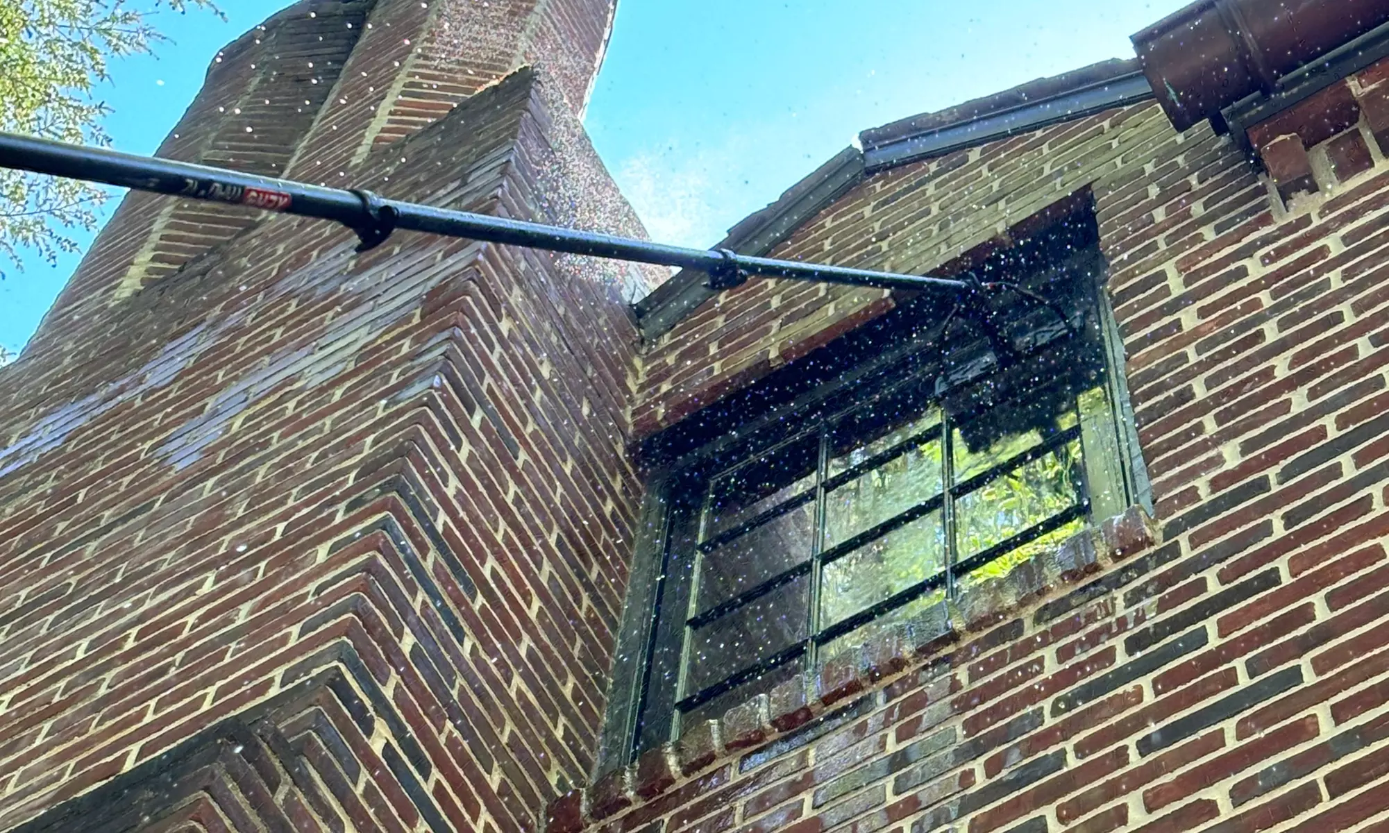 Sparkling Window Cleaning for 10 or 20 Windows Inside & Out
