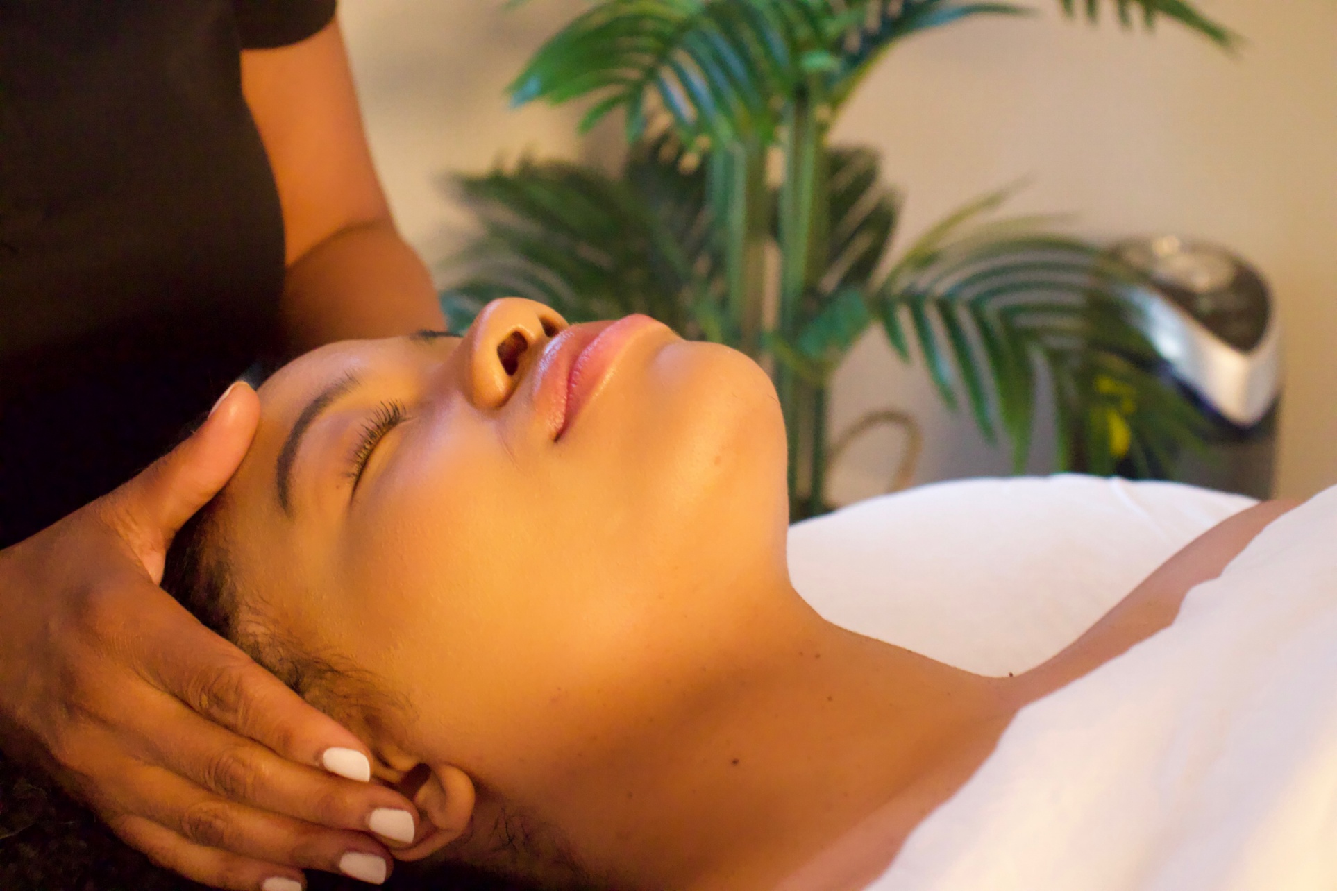 Get 60 Min Savannah Moonlight or African Safari Neuromuscular Massage