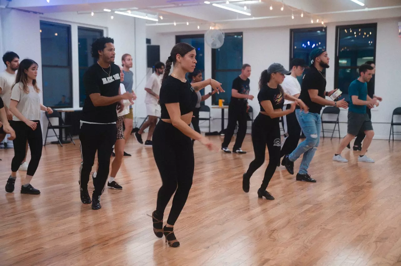Beginner Salsa Classes to Boost Confidence and Get Grooving