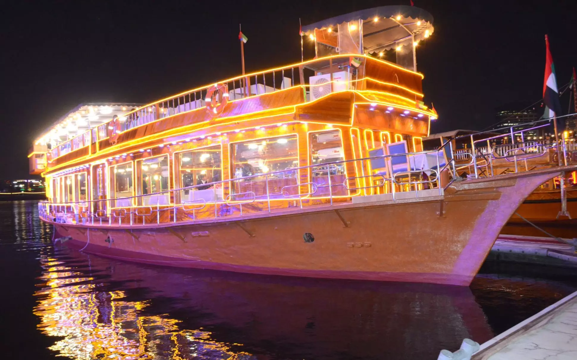 Canal Cruise Buffet Dinner Cruise for 1 Child or 1, 2, or 4 Adults