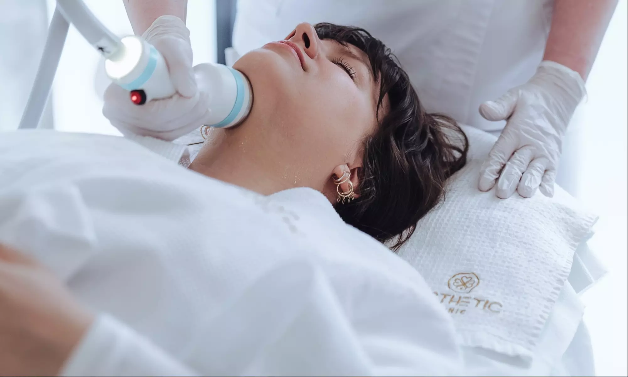 Onda Deka: redukcja tłuszczu i cellulitu w Besthetic Clinic Klinika Medycyny Estetycznej (do -50%) - Primary Image