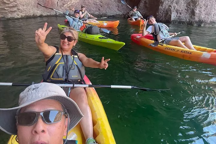 Las Vegas & Arizona: Colorado River Kayak Tour to Emerald Cave & More