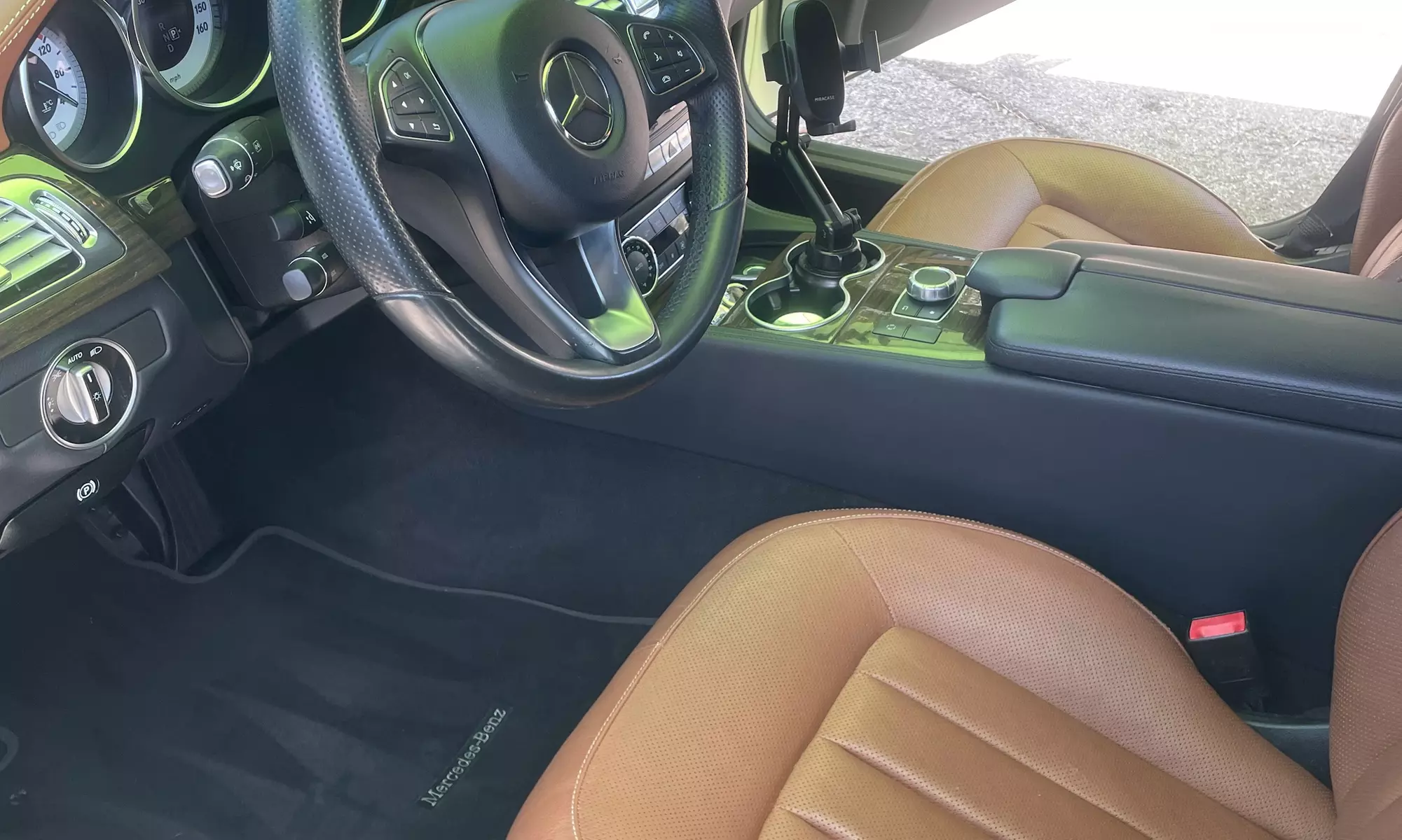 Restore & Renew: Professional Car Wash, Detailing & Paint Polish
