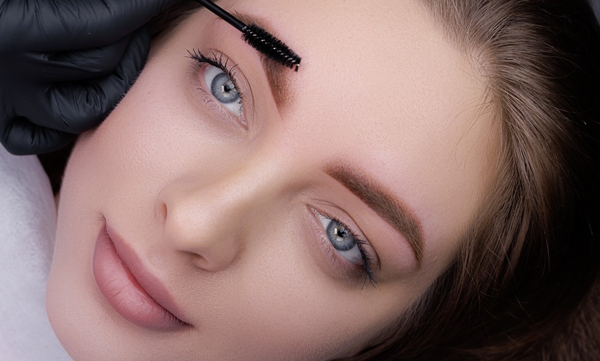 Image 3: Up to 55% Off on Permanent Makeup at Daisys Dash of Beauty