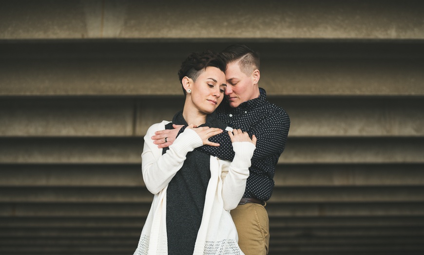 Image 4: One- to Two-Hour On-Location Photo Shoot with Print credit from Divno Photography ($50.00 Value)