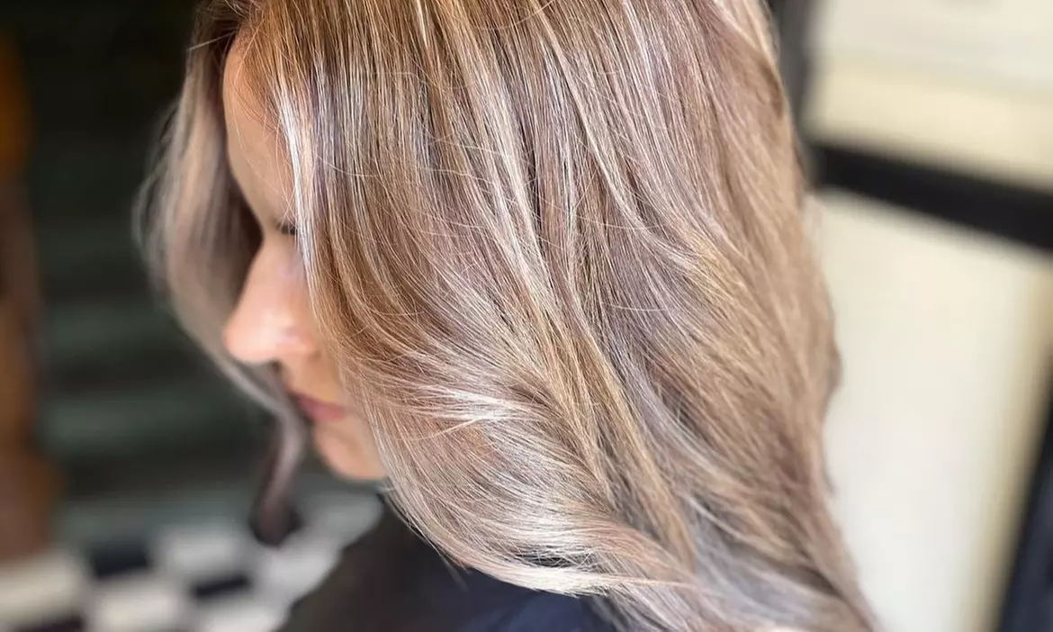 Up to 37% Off on Salon - Women's Haircut at Dani Caravalho Studio - Primary Image