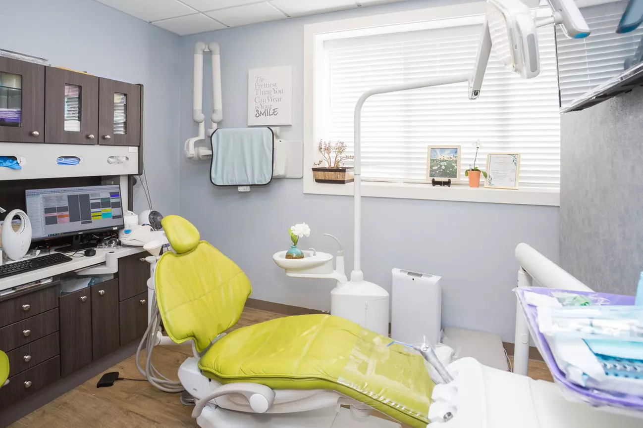 Invisalign Consultation for a Complete Smile Transformation