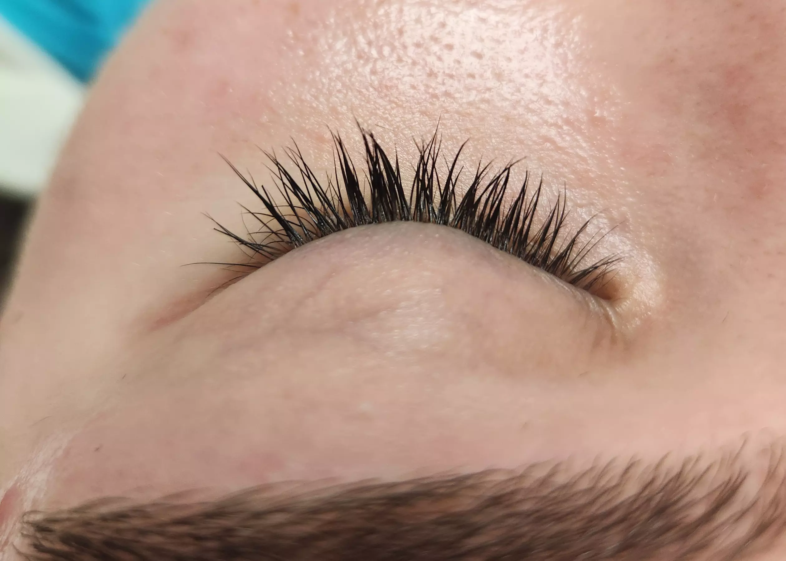Lash Lifts, Tints & Brow Tints for Enhanced Natural Beauty
