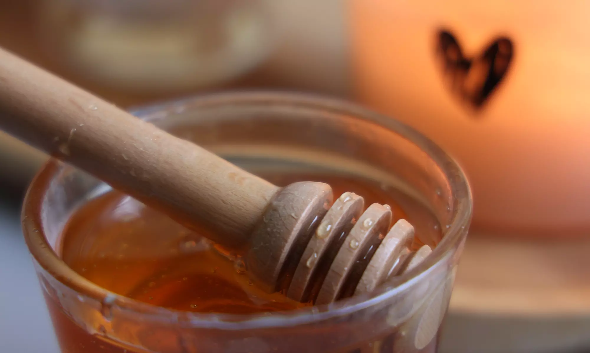 Liposukcja Kawitacyjna, masaż próżniowy z RF lub masaż miodowy