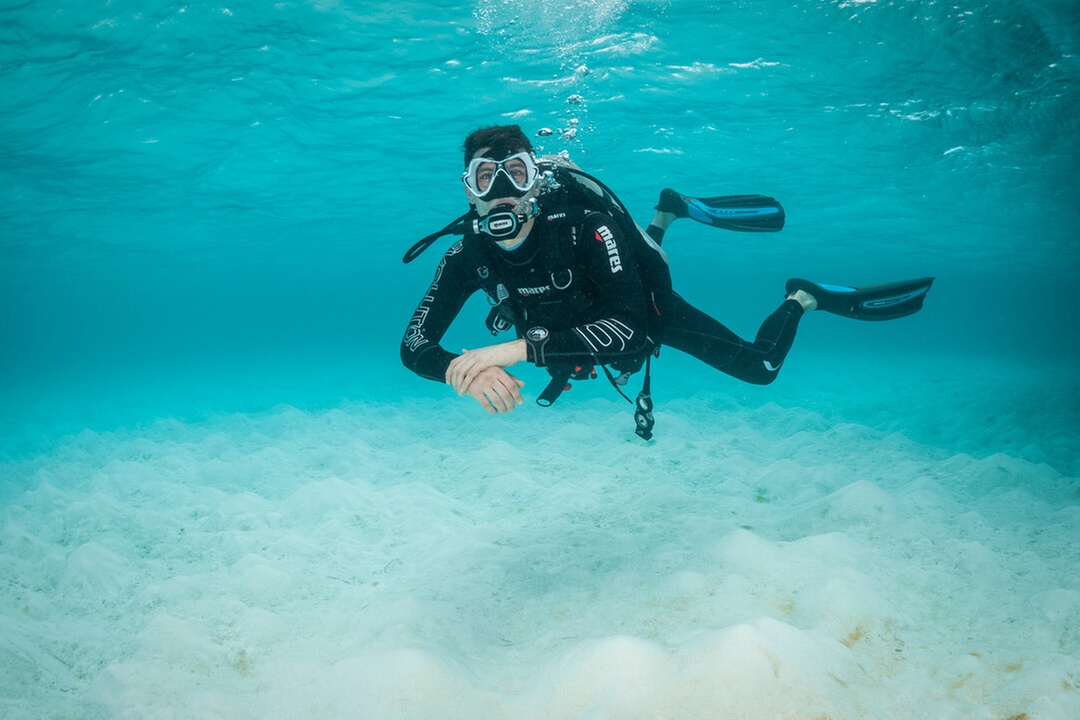 Unlock the Ocean: Get Your Scuba Certification with Expert Instructors
