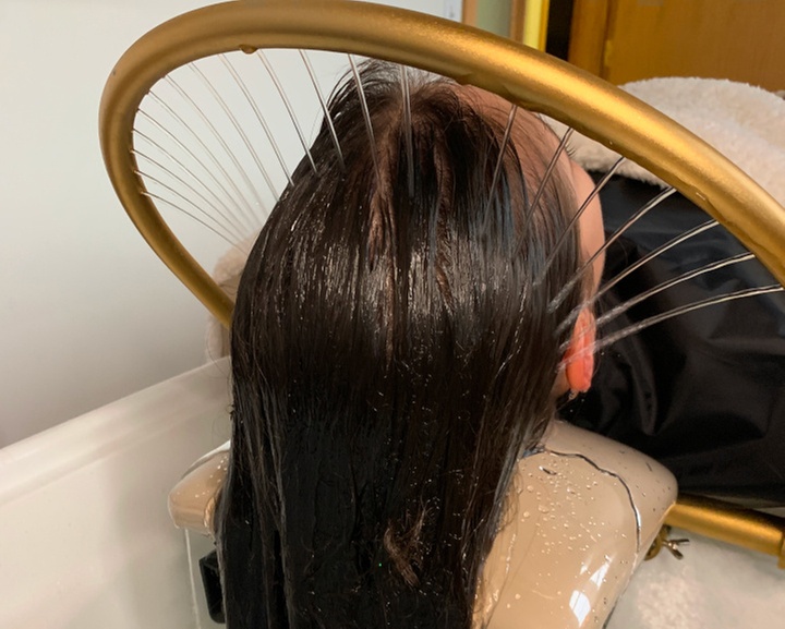 60-Min Scalp Therpay w Hair wash, Herbal Soak, Neck and Shoulders