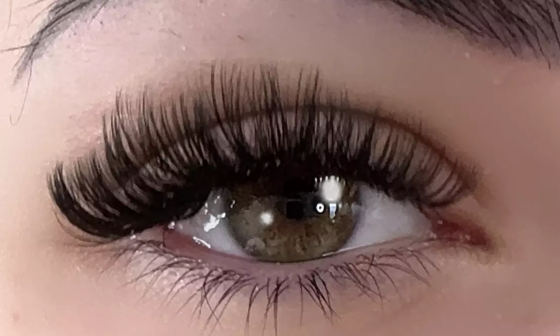 Up to 38% Off on Eyelash Extension