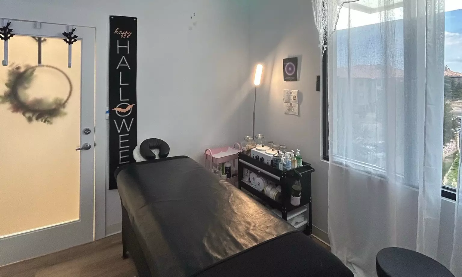 Discover 888 Studio LLC's Brazilian Waxing Options for Up to 50% Off - Second Medium