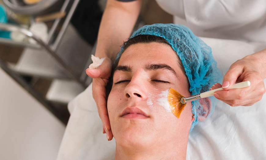 Image 2: Up to 60% Off on Microdermabrasion at Glow Matrix