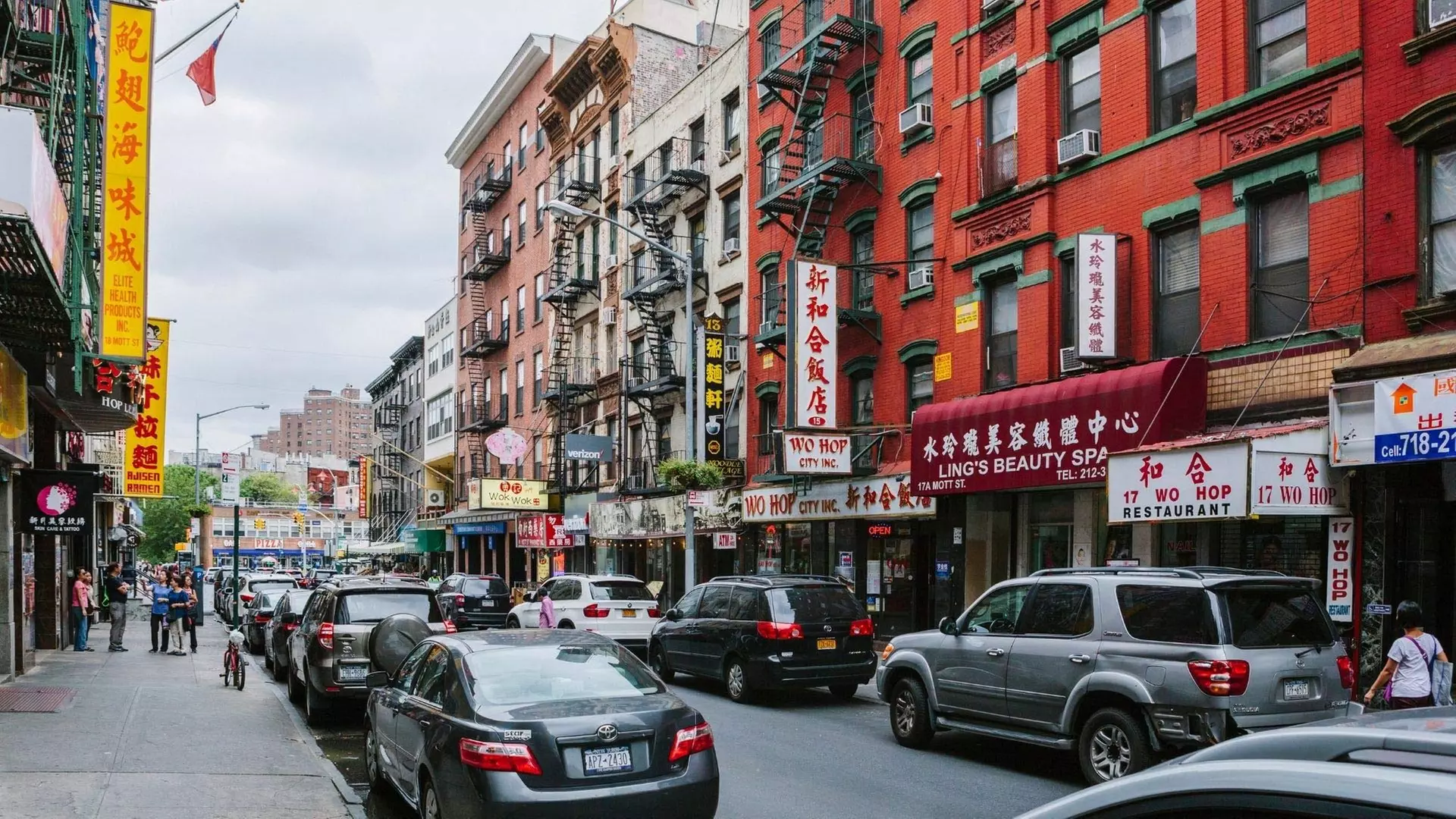 Explore NYC's Haunted Spots on a 2-Hour Gangsters & Ghosts Tour for 1