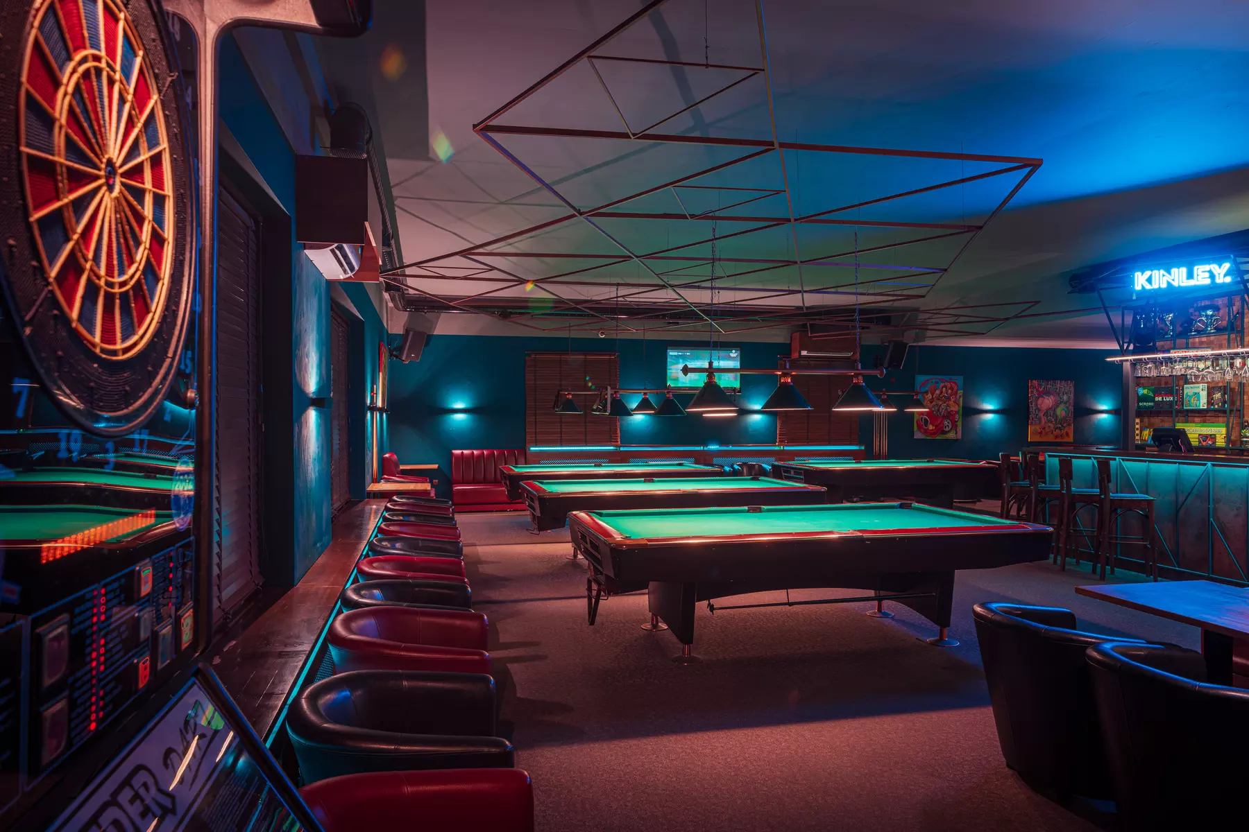 Bilard: godzina gry za 28 zł i więcej w Klubie Pictures (do -36%)