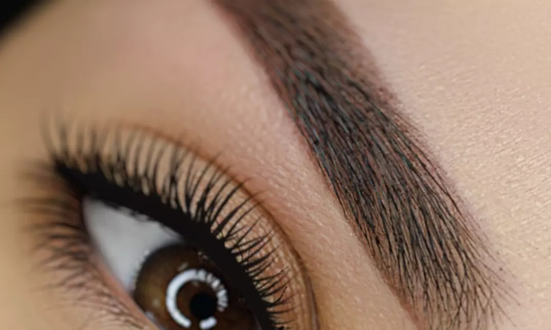 Experience JJSKIIN's microblading session with touch-up for perfect brows, up to 67% off, enhancing your natural beauty. - Primary Image