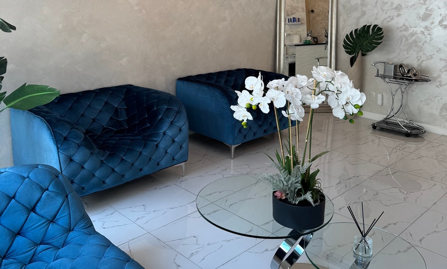 Image 3: Revanesse Versa Lip Filler at Manhattan Laser Medical Aesthetic Clinic