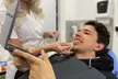 Do 40% zniżki na laserowe wybielanie zębów Beyond®: oba łuki w AVE Piękno & Zdrowie - Image 5