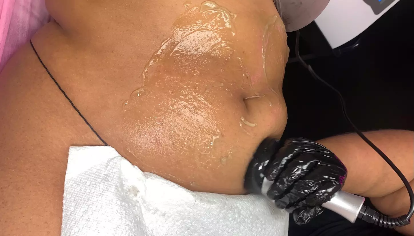 Up to 55% Off on Lymphatic Drainage Massage at Urbiana beauty bar - Second Medium