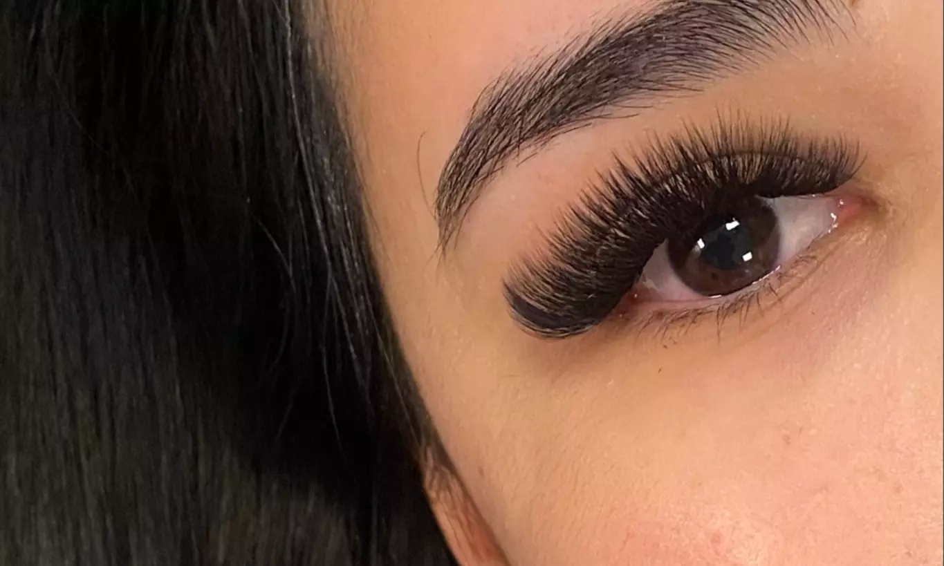Lovely Lashes Presents Volume and Mega Volume Lash Extensions to Emphasize Your Eyes with Up to 30% Discount - Primary Image