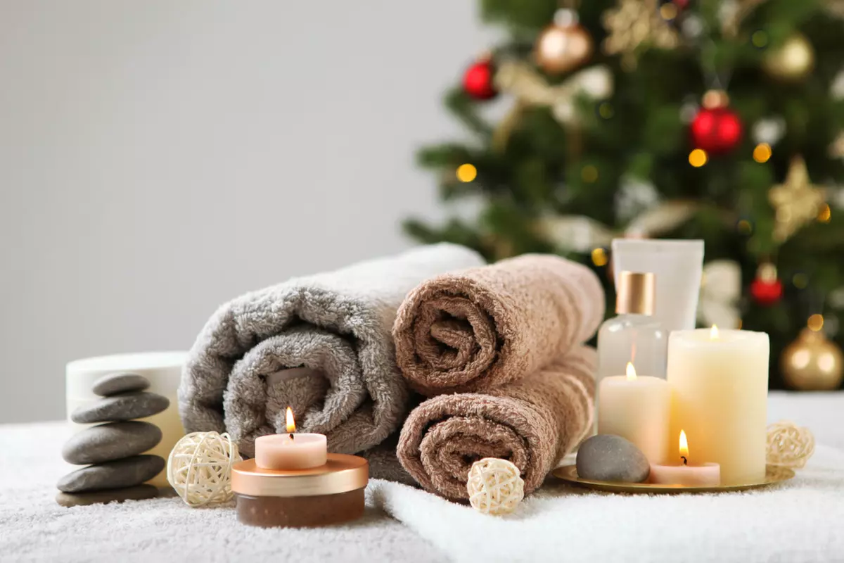Revitalize with Peppermint, Gingerbread or Cranberry Hydration Facials at Delicious Spa(Up to 50% Off) - Primary Image