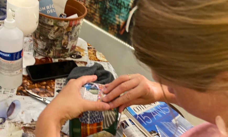 Image 4: Taller Wine & Collage con material incluido para 1 a 4 personas