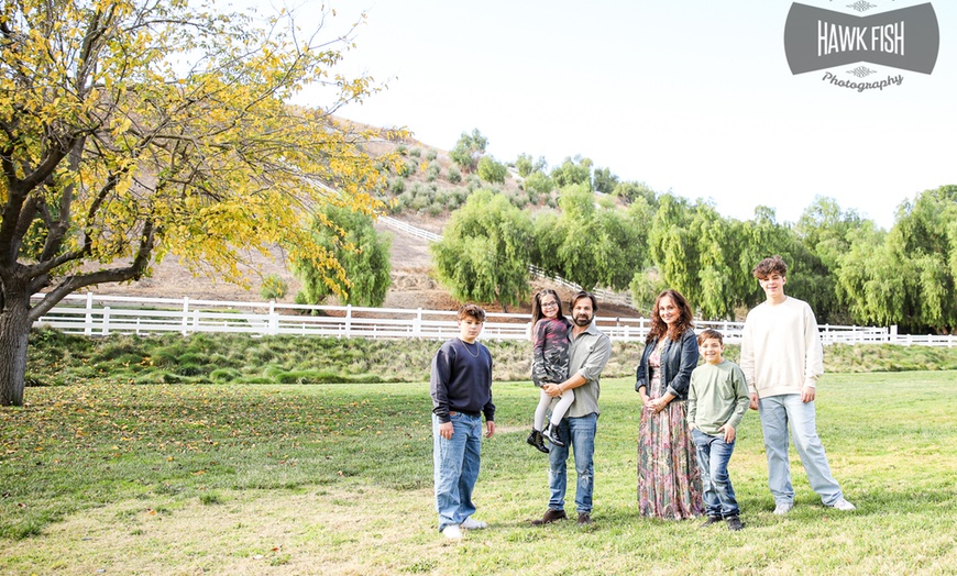 Image 2: Capture Beautiful Moments with a 30-minute Mini Outdoor Photo Shoot