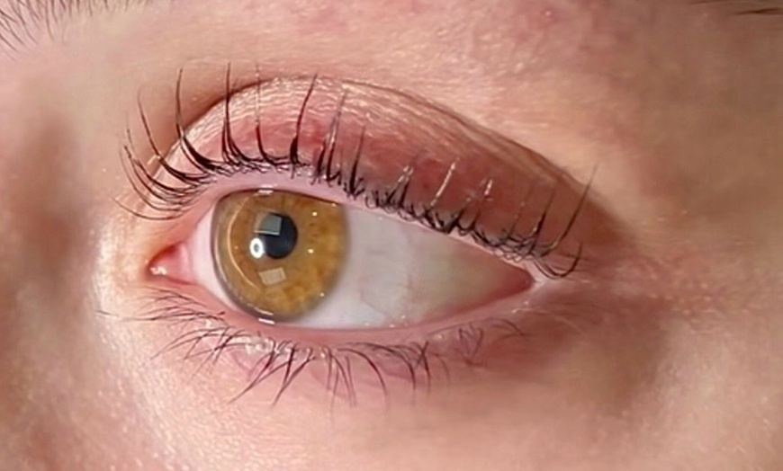 Image 4: Up to 45% Off on Eyelash Perm at MamiYaba