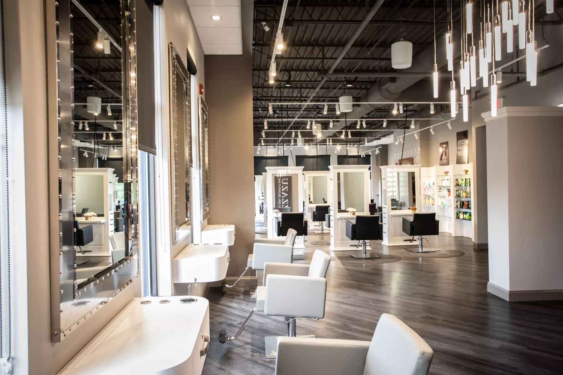 Transform Your Look with a Women's Haircut or Blowout