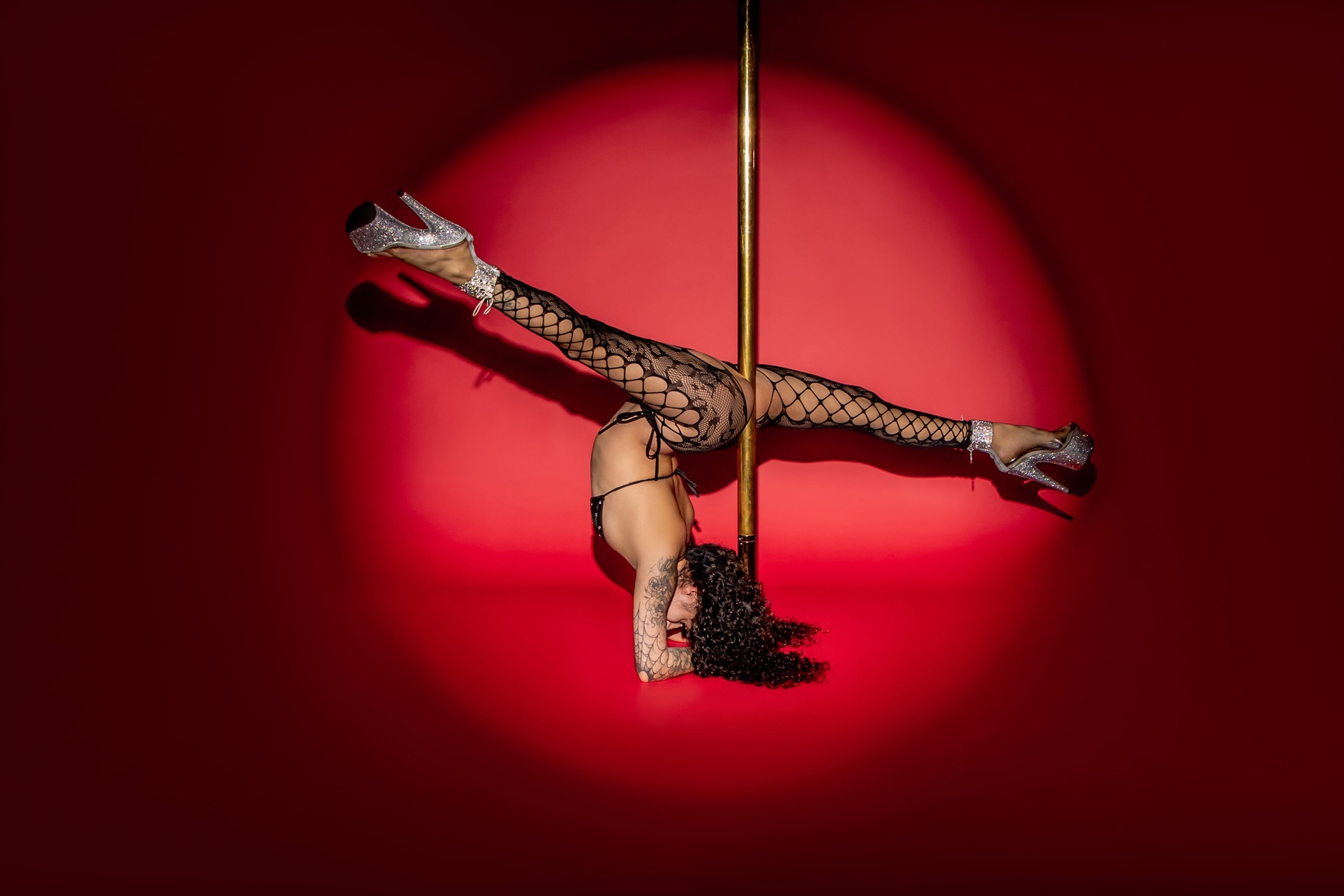 Explore Exciting Pole Fitness with 1:1 Sessions and Class Packages