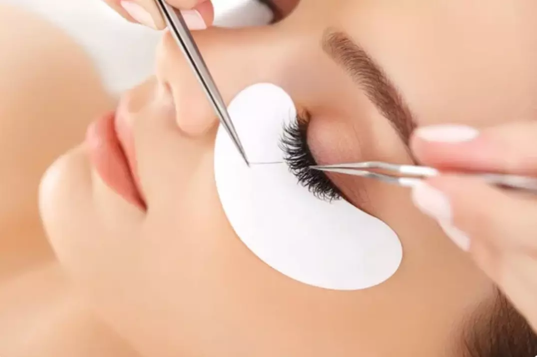 Up to 40% Off on Eyelash Extensions at Bling Lash Studio