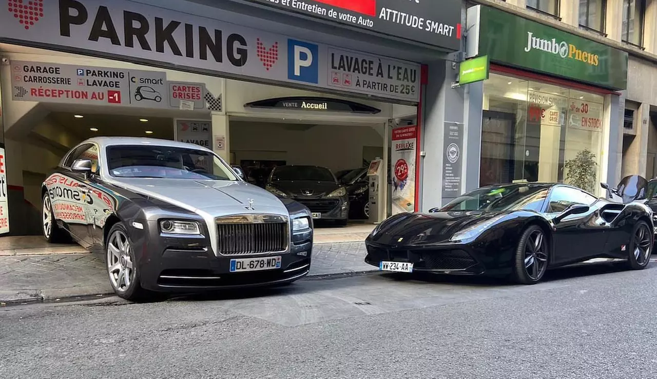 Lavage à la pression chez Garage attitude Smart 75008 Paris