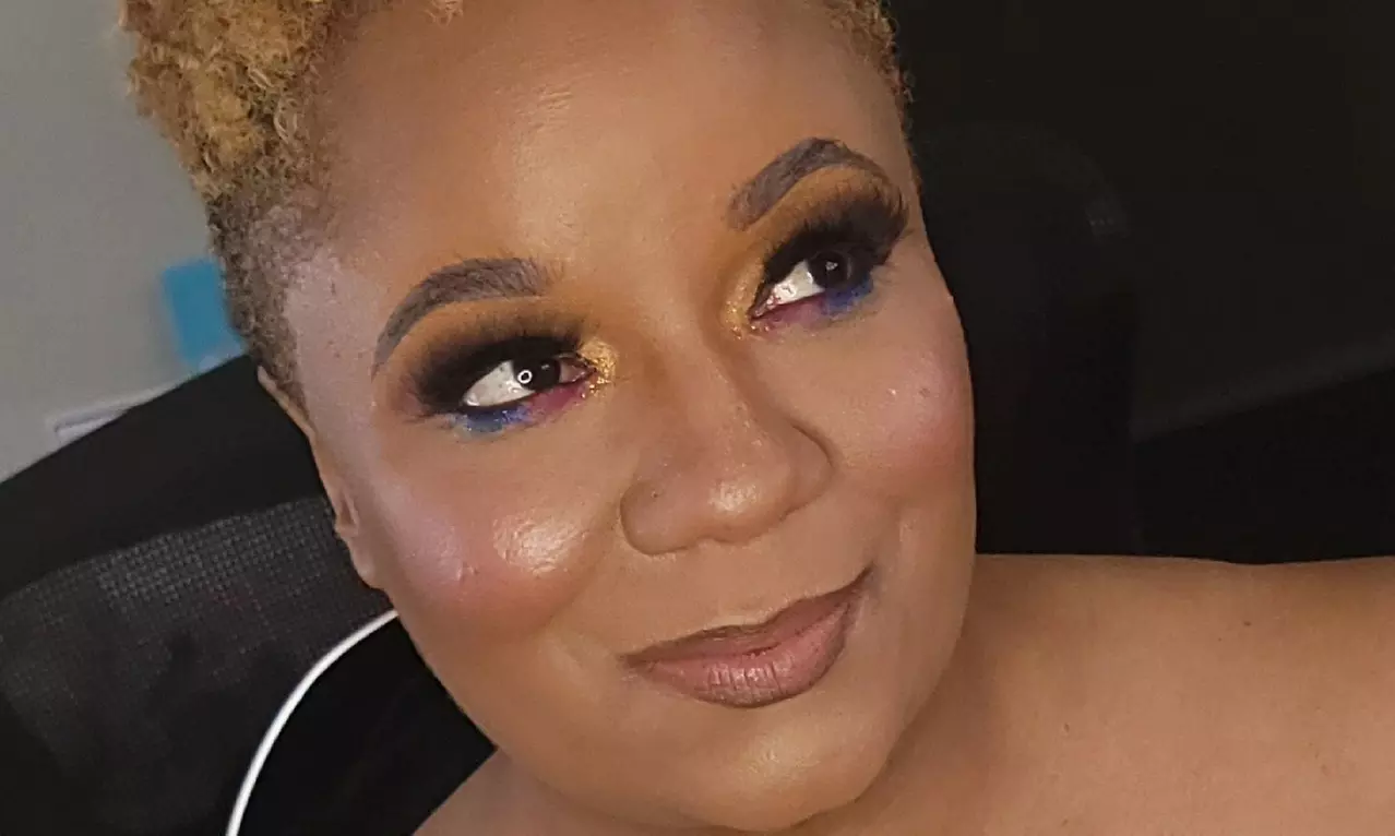 Experience Full Face Makeup at Glam Proof Studio with Extra & Natural Glam up to 50% off - Second Medium