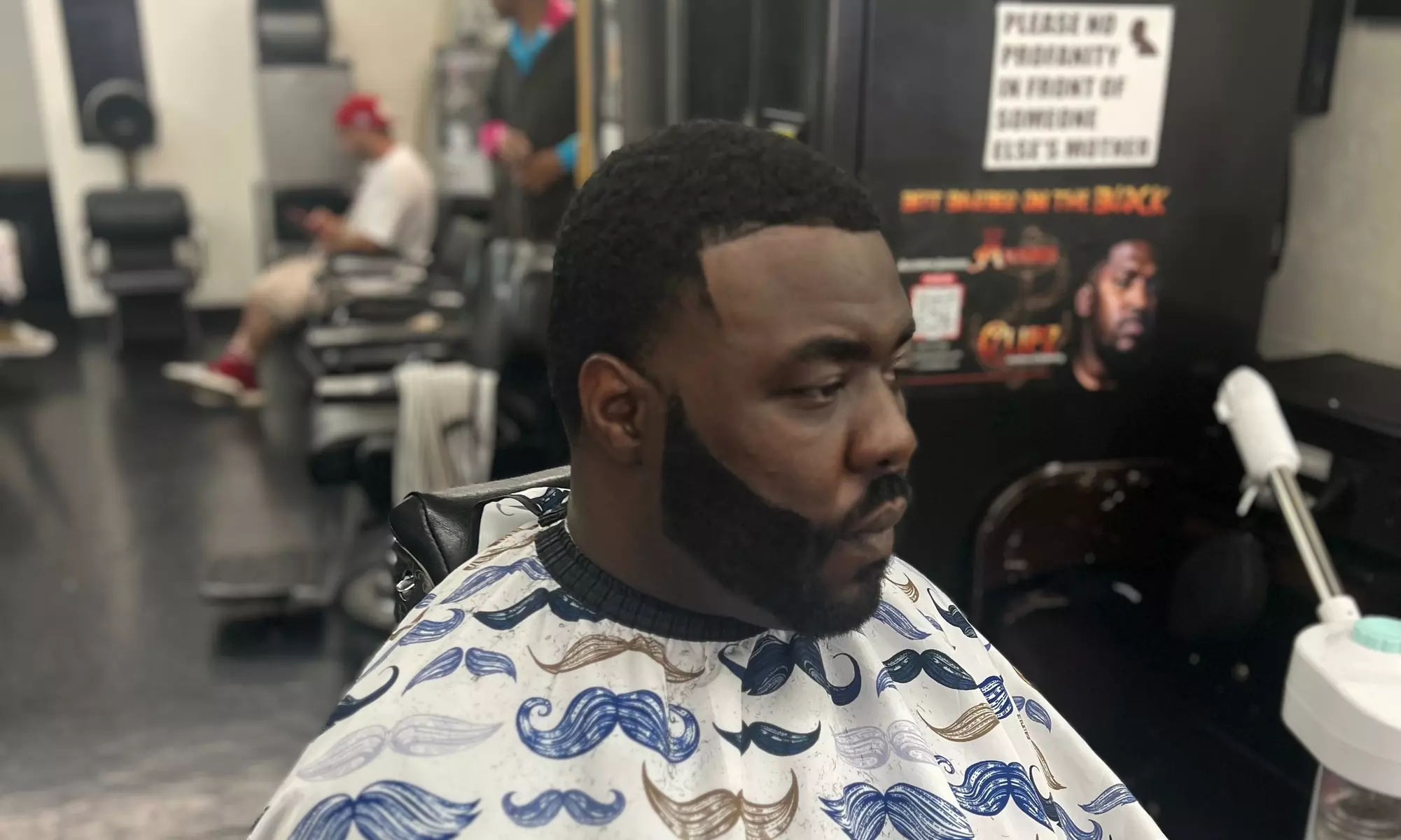 Upgrade Your Style with a Men's Haircut and Style