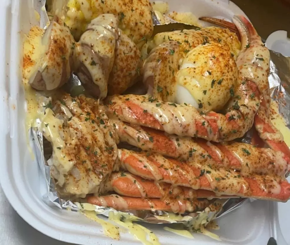 $25, $50 or $100 to spend on seafood at Queen Krabz(Up to 40% Off) - Primary Image