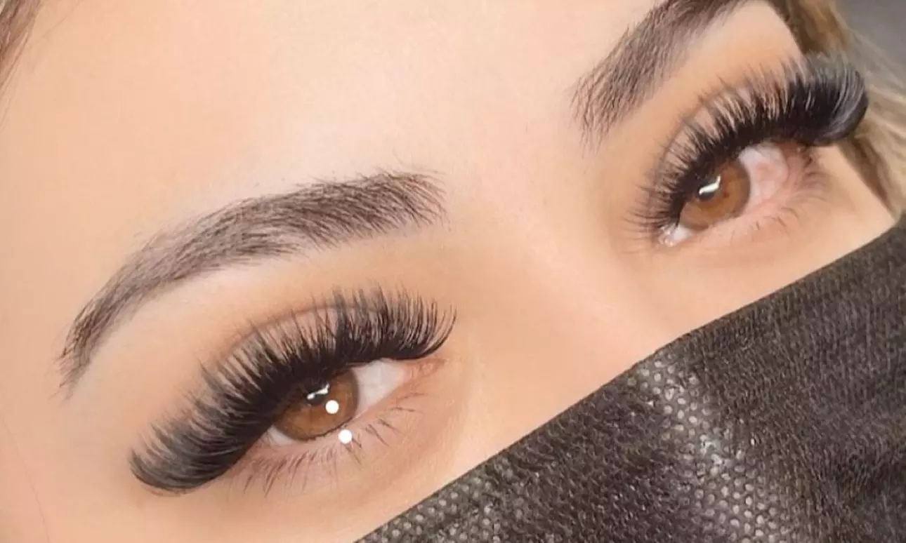 Up to 26% Off on Eyelash Extensions at Linovii Luxury Lash Extensions - Second Medium
