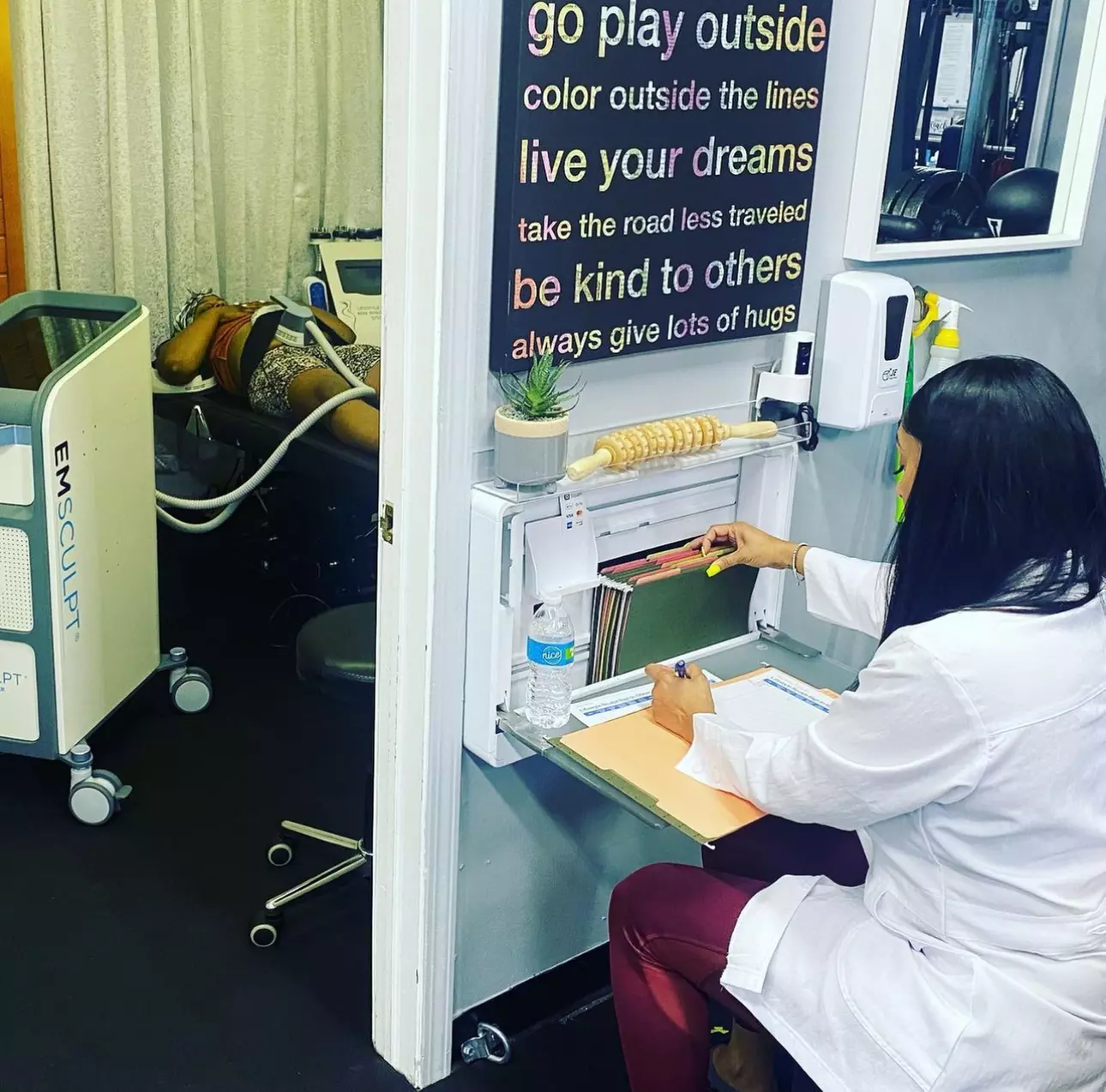 Up to 70% Off on Lipo - Non-Invasive Laser-iLipo at Lifestyle sculpture - Primary Image