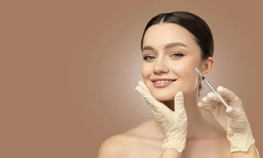 Image 2: 20, 40, 60 or 100 Units of Botox or 20 Units of Botox with Juvederm