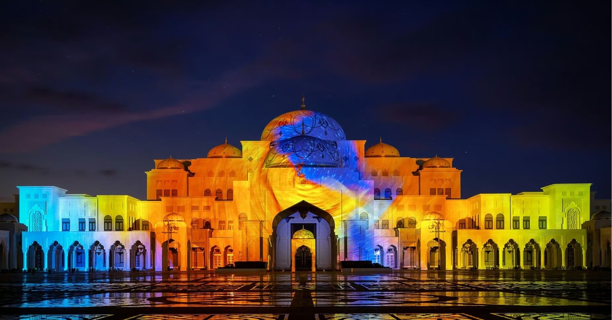 For One, Two, Or Four People: Louvre Museum And Qasr Al Watan For One, Two, Or Four People: Louvre Museum And Qasr Al Watan