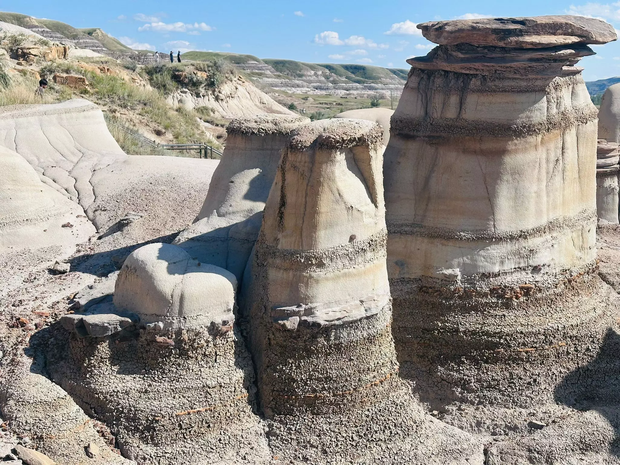 Guided Day Trip to Drumheller Badlands & Dinosaurs – From Calgary