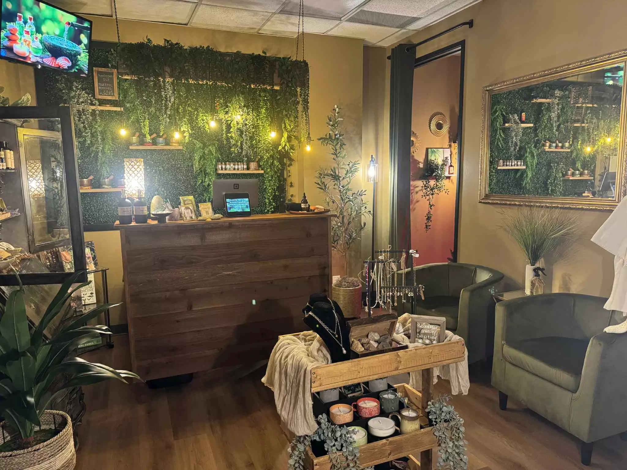 1, 3 or 6 Sessions of Hour Laser Lipo Sessions with Reiki and More