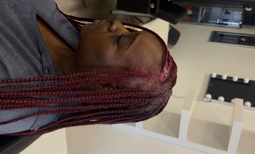 Image 3: Transform Your Hair with Small, Medium, / Large Knotless Braid Session