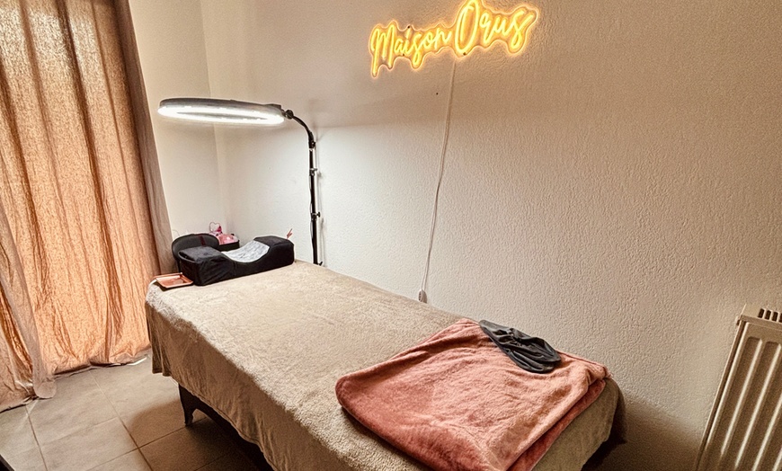 Image 2: Regard naturel et lumineux avec rehaussement de cils