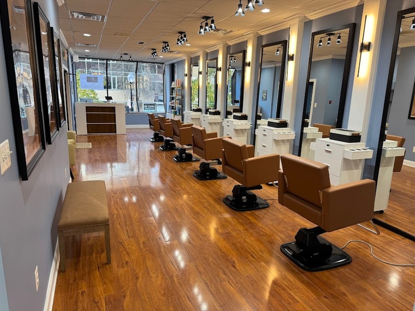 Up to 37% Off on Salon - Women's Haircut at Salon Emmanuel