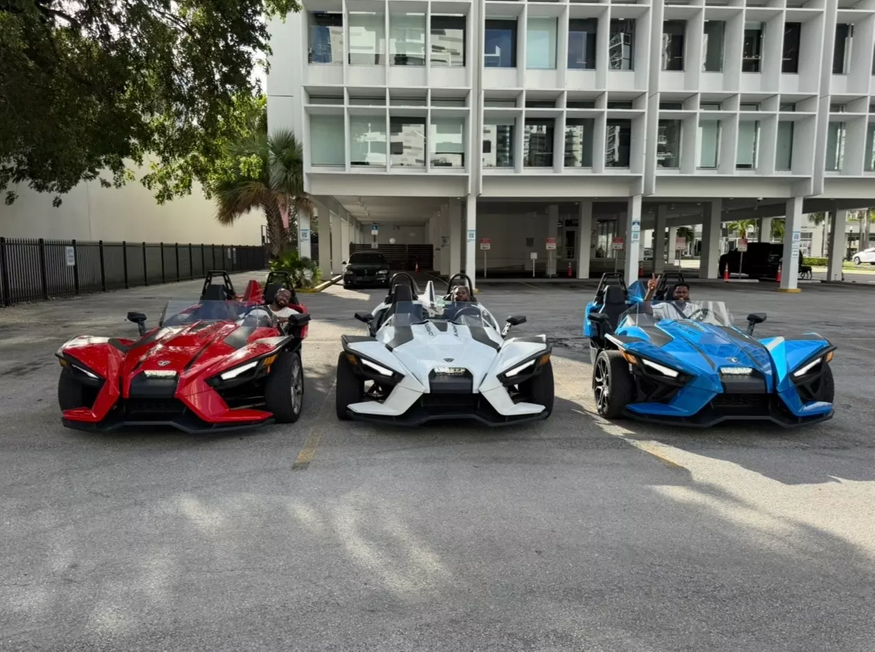 Slingshot Rentals: Thrilling Road Adventures
