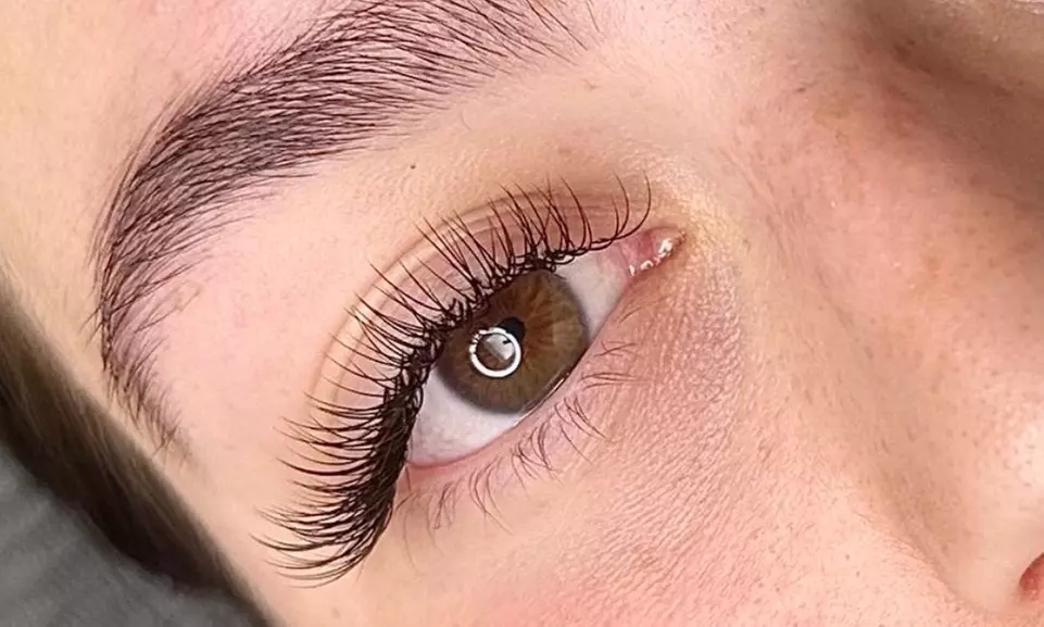 Up to 50% Off on Eyebrow Extensions at Kita’s Beauty Bar