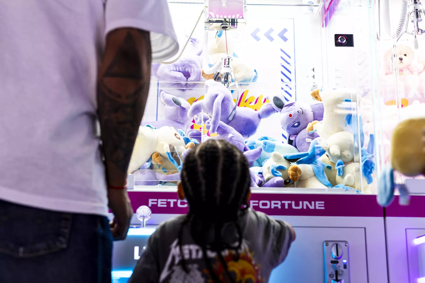 Claw Machine Arcade in Houston – Win Adorable Prizes!